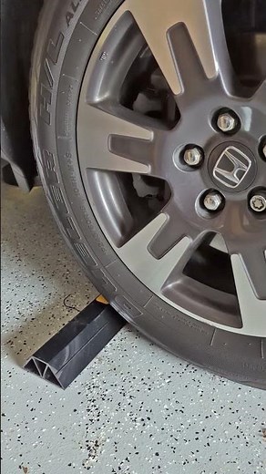 Parking Aid ROBLOCK Tire Stopper for Tight Garage Parking