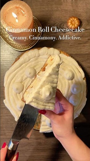 The VIRAL Cinnamon Roll Cheesecake You NEED To Try! 🍰
