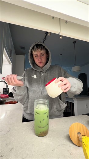 Make my morning matcha w/ me! Homemade banana bread syrup!