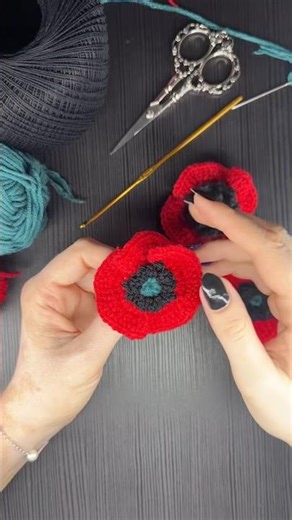 Full Poppy Tutorial will be released in November 4th #crochet #poppy #poppyflower #poppytutorial