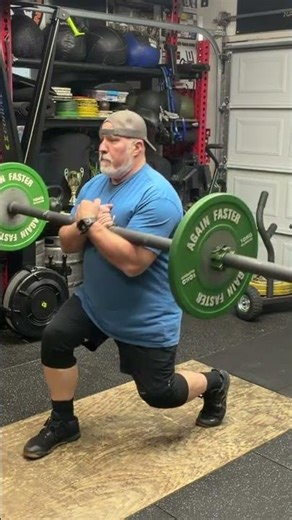 Zercher Lunge – Trunk & Leg Strength all in one!