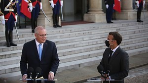 The French government’s anger after the scrapping of a multi-billion dollar order for French submarines is “not simply about the submarines”, according to François Heisbourg, Special Advisor at the Foundation for Strategic Research. Read the full story at www.skynews.com.au | Sky News Australia
