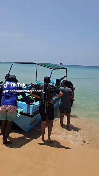 Scuba diving for beginners, even non-swimmers, is safe with proper guidance. Certified instructors ensure safety, using shallow waters and full gear. Explore underwater beauty with confidence and no swimming skills! www.scubadivingtrincomalee.com for more info 0772298049 #watersportsintrincomalee #scubadivingintrincomalee #divingintrincomalee #srilankatourism