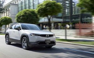マツダ、xEV（電動化）戦略の第1弾「MX-30」発売