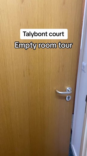 Talybont court room tour. Who’s applied to taly for september???! #talybont #talybontsouth #talybontnorth #talybontcourt #talybontgate #talybonthalls #cardiffuni #cardiffuniversity #cardiff #freshers #northroad #cardifffreshers2023 #uniroom #uni #cardiffstudents #unistudent #2023freshers