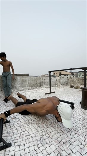 Hustle for the Muscle #gymmotivation #muscleup #calisthenics #transformation