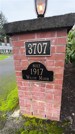 Explore Historic Wilcox Manor Condo in Portland