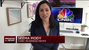 Expedia raises $3.2 billion and appoints new CEO as travel bookings decline amid pandemic