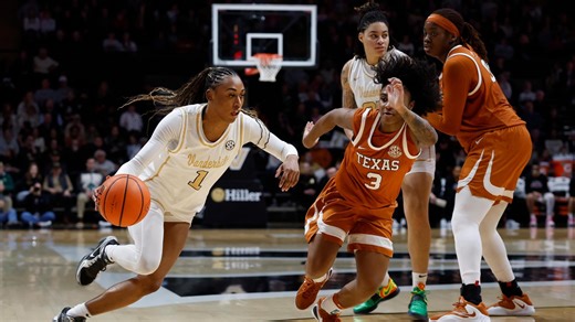 Mikayla Blakes shines with a 34-point game vs. Texas