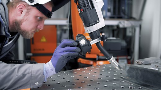 KUKA ready2_pilot - KUKA