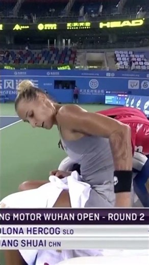 The reality of the Wuhan heat... 🥵 Polona Hercog 🇸🇮 #shorts