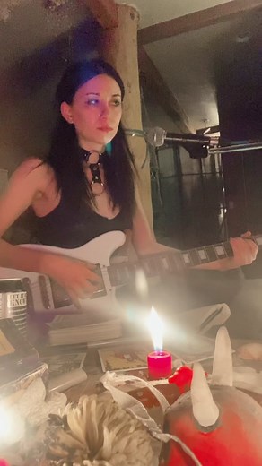 Cosmia: New Indie Music from Singersongwriter