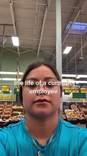 Curbside Chronicles: Understanding the Role of a Curbie at HEB