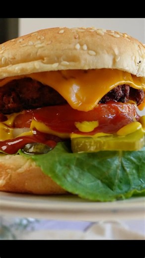I Recreated the Beyond Burger… With 40g of Protein🍔 #highprotein #recipe #shorts