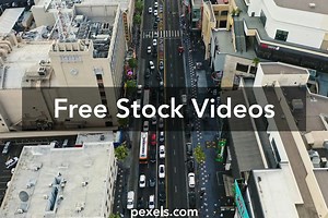 Free Jeunes Filles Marchant Dans La Rue Videos