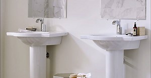 Explore our Lowell collection - now including a freestanding tub and one-piece toilet! http://bit.ly/2FjZztz | DXV Canada