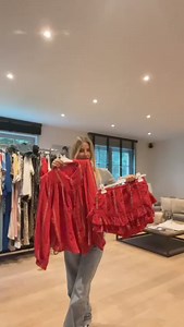 12K views · 113 reactions | Hello ! Ce dimanche … On vs accueille de 12h à 17h ✔️✔️✔️ Welcome Square du Coq 2e 1380 Lasne  https://tomorrowstyle.be/accueil/11435-22166-ensemble-charlotte-.html#/taille-tu/couleur-mauve https://tomorrowstyle.be/3-vetements | Tomorrow Style | Facebook