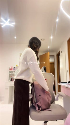 a little study vlog to start the term #studywithme #studytok #mocks #alevels #gcses