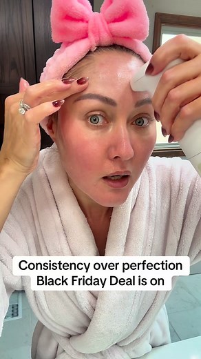 Use code GLOW50 for the Black Friday Deal  If you can’t make it to regular facials, microneedling, or hydro dermabrasion treatments at the spa, that’s okay! 淪‍♀️ Having at-home devices like Lucky Skin Hydro keeps your skin glowing consistently and saves  in the long run. Hydrate, exfoliate, and glow — all from home. ✨ #AtHomeFacial #ConsistencyOverPerfection #GlowingSkin #SkincareRoutine #BlackFridayDeal | Lucky Skin | Facebook