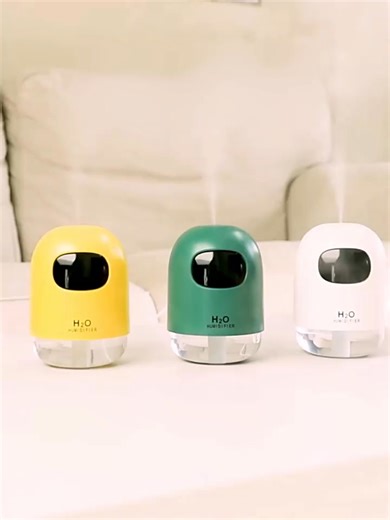 27 reactions | Dry air? Not anymore! Our Mini USB Humidifier adds instant moisture and a soothing mist wherever you go — from your car to your bedside. | GadgetVelocity | Facebook