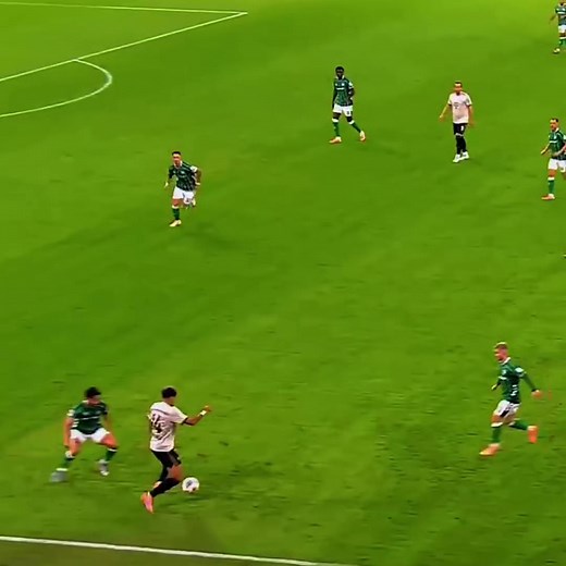 Luis Díaz🤩❤️ #luisdiaz #diaz #skills #edits | Luis Díaz