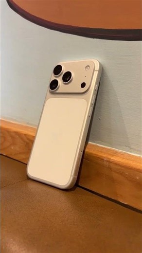 iPhone 17 Pro Silver Hands On | Best Color!!!