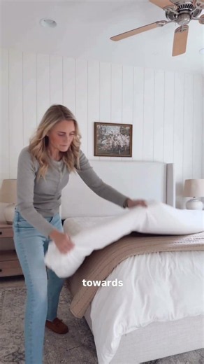 How to make a queen size bed! Shop through link in profile. #queenbed #amazonhome #whitebedroom