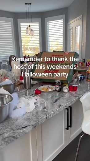 Blow this up so i can get the money for my stolen ps5 back #halloween #party #halloweenparty #cleantok