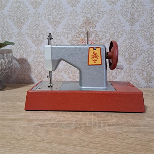 Vintage Sewing machine. vintage toy. child sewing machine. USSR vintage toy. decorative sewing machine