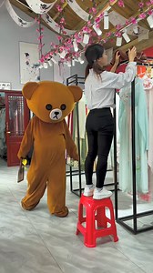 264K views · 7.7K reactions | funny video of bear #funnymemes #lmao #dank #meme #funny #laugh #love #tiktok #instagram #memes #funnymeme #dankmemes #like #instagood #funnyvideos #comedy #memesdaily #memepage #jokes #humor #cute #bhfyp #offensivememes #edgymemes #fun #dailymemes #explorepage #lol #follow #viral | Songsa | Facebook