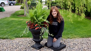 Shade Container Inspiration 🌿 🌿Affiliate/Sponsored Links🌿 Festonada Urn - https://amzn.to/2yc87EO Espoma Organic Potting Soil Mix - http://bit.ly/2SXFAL0 Bio-tone Starter Plus - http://bit.ly/3cDoYzO European Ostrich Fern - https://bit.ly/2WLvezL Rockapulco® Orange Impatiens - https://bit.ly/3cJT8Rs Wicked Hot™ Coleus - https://bit.ly/2WNPIGB Glacier Ivy - http://bit.ly/2H3k8xy 🌿BRANDS WE PARTNER WITH🌿 Proven Winners - https://www.provenwinners.com/ Espoma Organic - https://www.espoma.com/ 