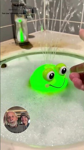 Floating Water Squirting Frog