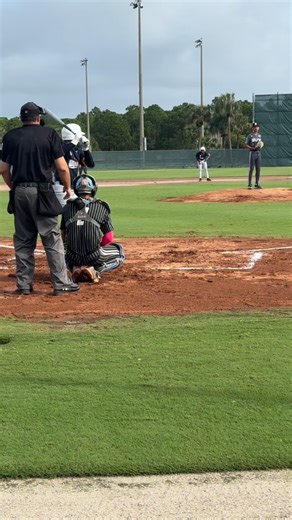 🌺 While we’re always scouting coast to coast, the goal is to find new prospects everywhere — and Hawaii needs love too! 🌴⚾️ 🔥 KAIKEA PATOC-YOUNG 💪🏽 Up to 87 MPH 🎓 Class of 2027 📏 6’2” / 170 lbs 📍 Honolulu, HI 🧢 LHP #MBPFutures #MinorityProspects #NextLevel #BaseballCulture #HawaiiBaseball #Uncommitted #LeftyPower #ProspectWatch #MBPTakeover #SwaggyChain | Alex Wyche