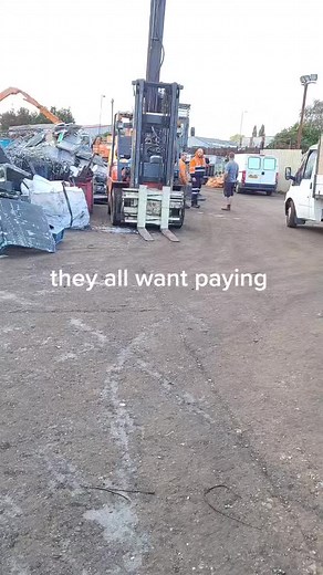 chris.downes (@chris.downes)’s videos with original sound - chris.downes