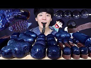 【食用スプーン】グリぼっちなので久々のやまだと真っ黒なお菓子を集めて爆食いした悲しいクリスマス..🎅