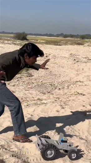 “Home Made RC Backhoe Loader Chassis (Mini JCB)”