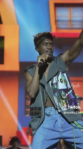 Understanding boyfriends are crying deep inside 🙂‍↔️🙂‍↔️