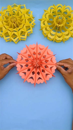 🎄 Quick 3D Snowflake for Christmas Decor!