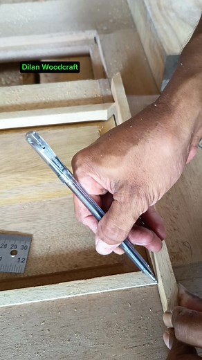 Creating raised trim detail by hand — precise shape, smooth curve, and clean finish using only manual tools. #WoodCraft #ManualWork #TrimDetail #ProMolding #WoodworkingSkill | Dilan Woodcraft