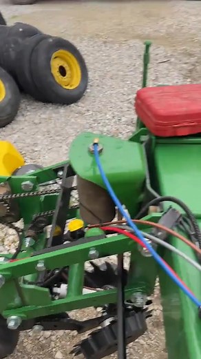 PART2 50 year old corn planter restoration 👍🏼 | Thepopcornfarmer