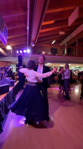 Vai con Liscio! Valzer. Orchestra #marcogavioli , sax Gianluca Lelli