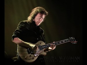 Steve Hackett live on tour November 2025. ‪@genesis‬ #stevehackett