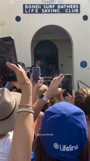 How the crowds greeted the Duke and Duchess of Sussex, Prince Harry and Meghan, in Sydney 🇦🇺