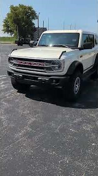Wimbledon White 2026 Bronco Outer Banks – Full Walkaround #fordbronco #outerbanks #wimbledonwhite