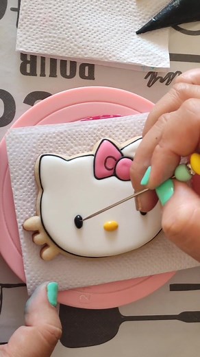 Hello Kitty Cookies Decorating Tutorial