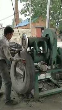 Real: Scrap tire bead cutter | Removing steel rings from tires