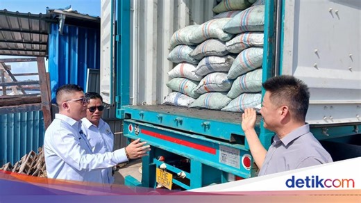 Lepas Ekspor Perdana Arang Batok Kelapa dari Batam ke China, Begini Kata Kadin