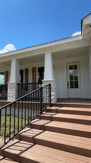 💪🏼This NEXT LEVEL modular home is by Franklin Homes! This prefab house was sold and setup by Florida Modular Homes! WATCH THE FULL TOUR ON THE CHANNEL FOR ALL THE INFO AND PRICING, link in bio! #prefabhouse #manufacturedhomes #modularhome #housetour #realestate