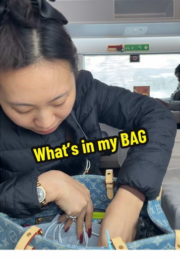 What’s in My Bag: Unpacking Essentials