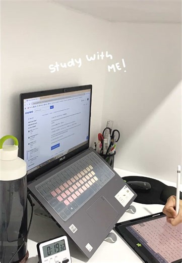 1-hour study sess🫧 #studytok #learnchinese #study #studywithme